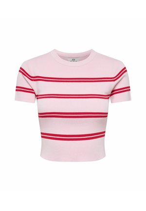 Top corto de punto acanalado rosa con rayas rojas horizontales, mangas cortas y cuello redondo. Ideal para uso casual.