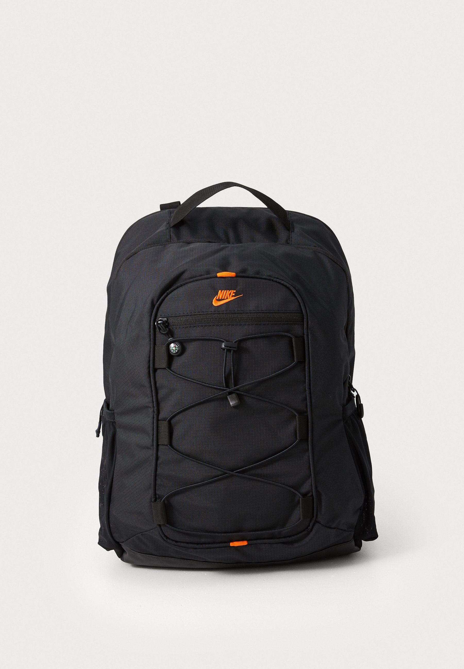 nike backpack orange and black Hoops Elite Whether its rushing to class or hanging out after school with friends NIKE VARSITY ELITE BACKPACK SAFETY