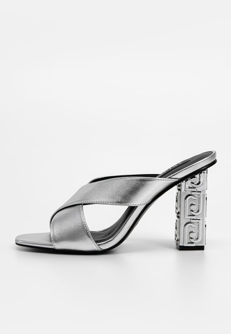 Mules de tacón