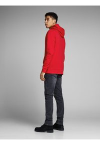 Jack & Jones JJECORP czerwony