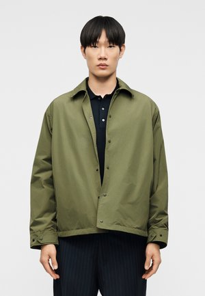 Καλοκαιρινό μπουφάν - green