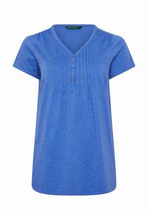 Blaue Kurzarmbluse mit V-Ausschnitt, fünf Knöpfen vorne und dezenten vertikalen Falten im Brustbereich.