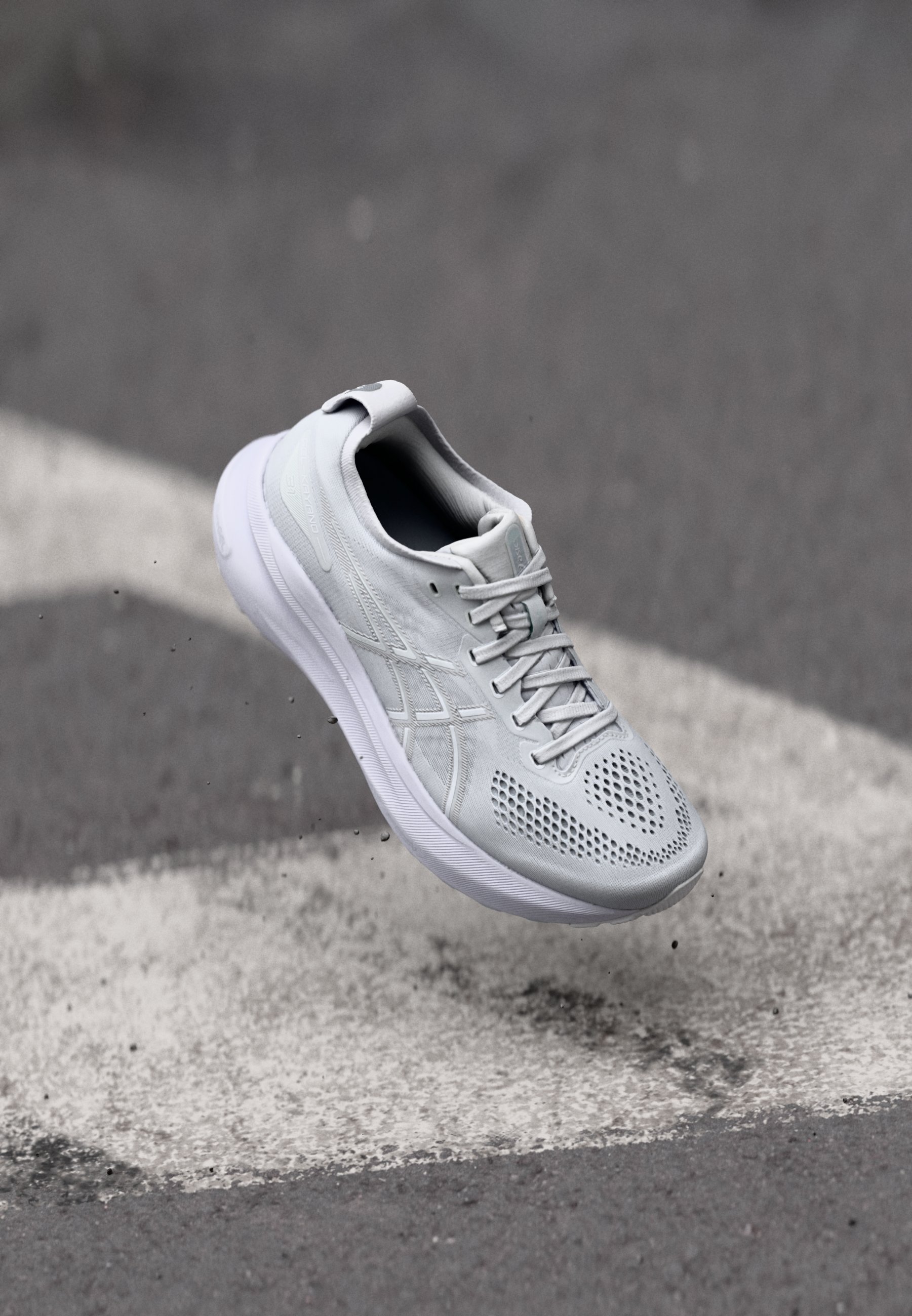 ASICS GEL-KAYANO 31 Hardloopschoenen voor op de weg white/wit