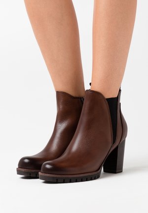 Marco Tozzi Ankle Boot - brown