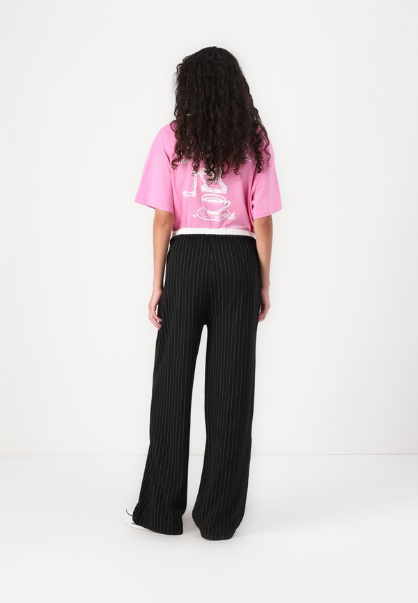 PCLAURA WIDE PANTS - Trousers2
