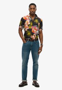 Superdry & Co HAWAIIAN RESORT - Overhemd - asanoha black