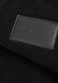 Reiss SNOOP MCLAREN F1 TEAM EMBROIDERED UNISEX - Forro polar - black
