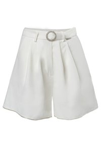 Shorts bianchi a vita alta con gamba larga, caratterizzati da un design plissettato e una fibbia circolare scintillante. Tessuto dalla texture liscia.