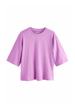 Lilac short-sleeve crew neck t-shirt with a relaxed fit, made of soft cotton fabric.