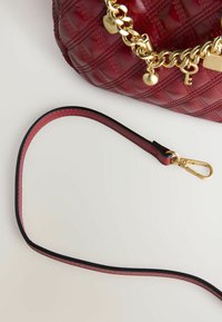 Next QUILTED HELD  - Geantă de mână - berry red