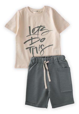 SET - Shorts - sand