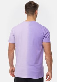 INDICODE JEANS INGIBS - T-shirts print - purple rose