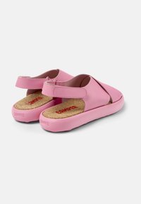 Camper PELOTAS FLOTA - Sandaalit nilkkaremmillä - rosa