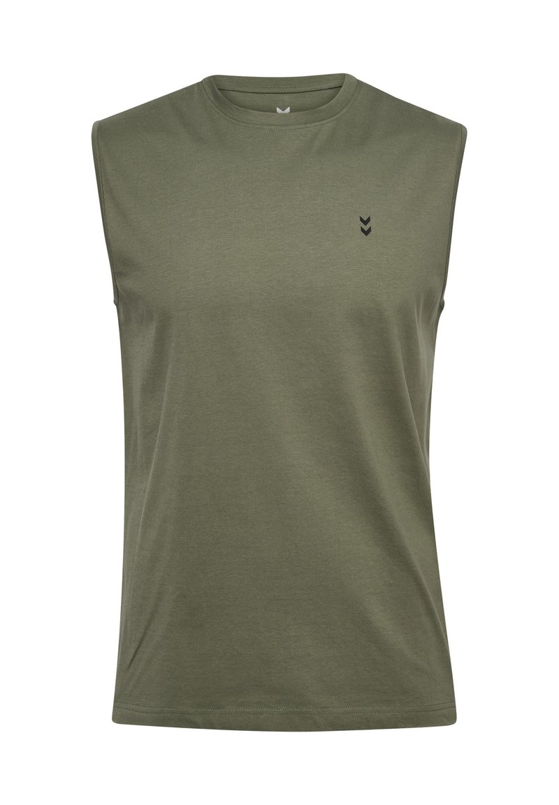 Olivgrön ärmlös t-shirt, mjukt material, rundad halsdesign, platta sömmar, diskret svart logotyp på bröstet, rak nederkant.