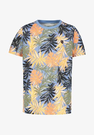 Kurzärmeliges T-Shirt mit blauem Hintergrund und einem bunten tropischen Blattmuster in Orange, Gelb, Grün und Schwarz.