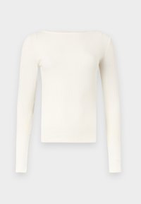 Εκρού ριμπ πλεκτό μπλουζάκι με μακριά μανίκια, φαρδιά λαιμόκοψη τύπου βαρκάκι, εφαρμοστή γραμμή και κάθετες υφασμάτινες γραμμές.