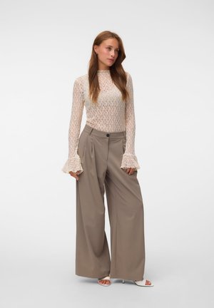Vero Moda, VMSTELLA MW WIDE PLEAT PANT NOOS - Панталони - driftwood