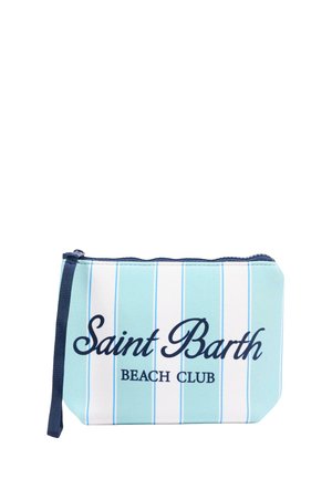 Mały prostokątny woreczek na zamek błyskawiczny z niebiesko-białymi pionowymi paskami i napisem "Saint Barth Beach Club" w ciemnoniebieskim kolorze na przedniej stronie.