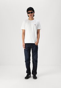 Abercrombie & Fitch 5-Pack Signature Icon Tees - Basic T-shirt - black/scarab/blue/white