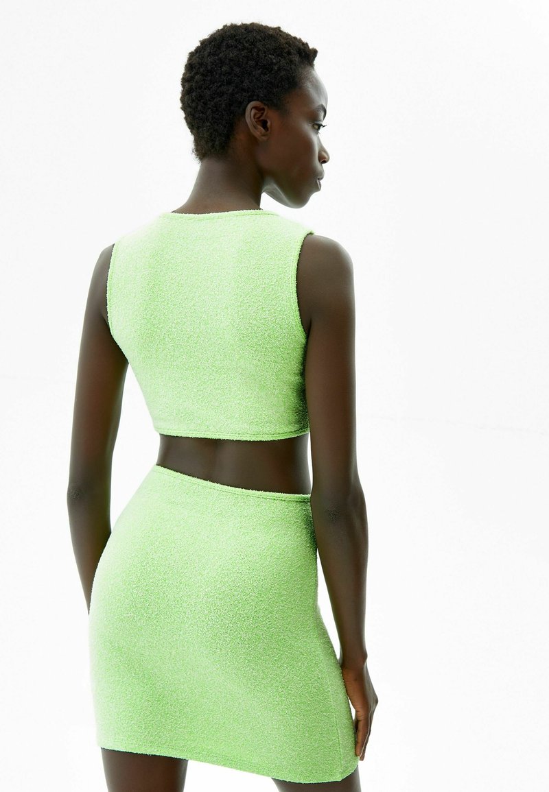 Damen Freizeitkleider | Bershka CENTRAL GATHERING Etuikleid green/grün - DA86281 Damen Freizeitkleider | Bershka CENTRAL GATHERING Etuikleid green/grün - DA86281