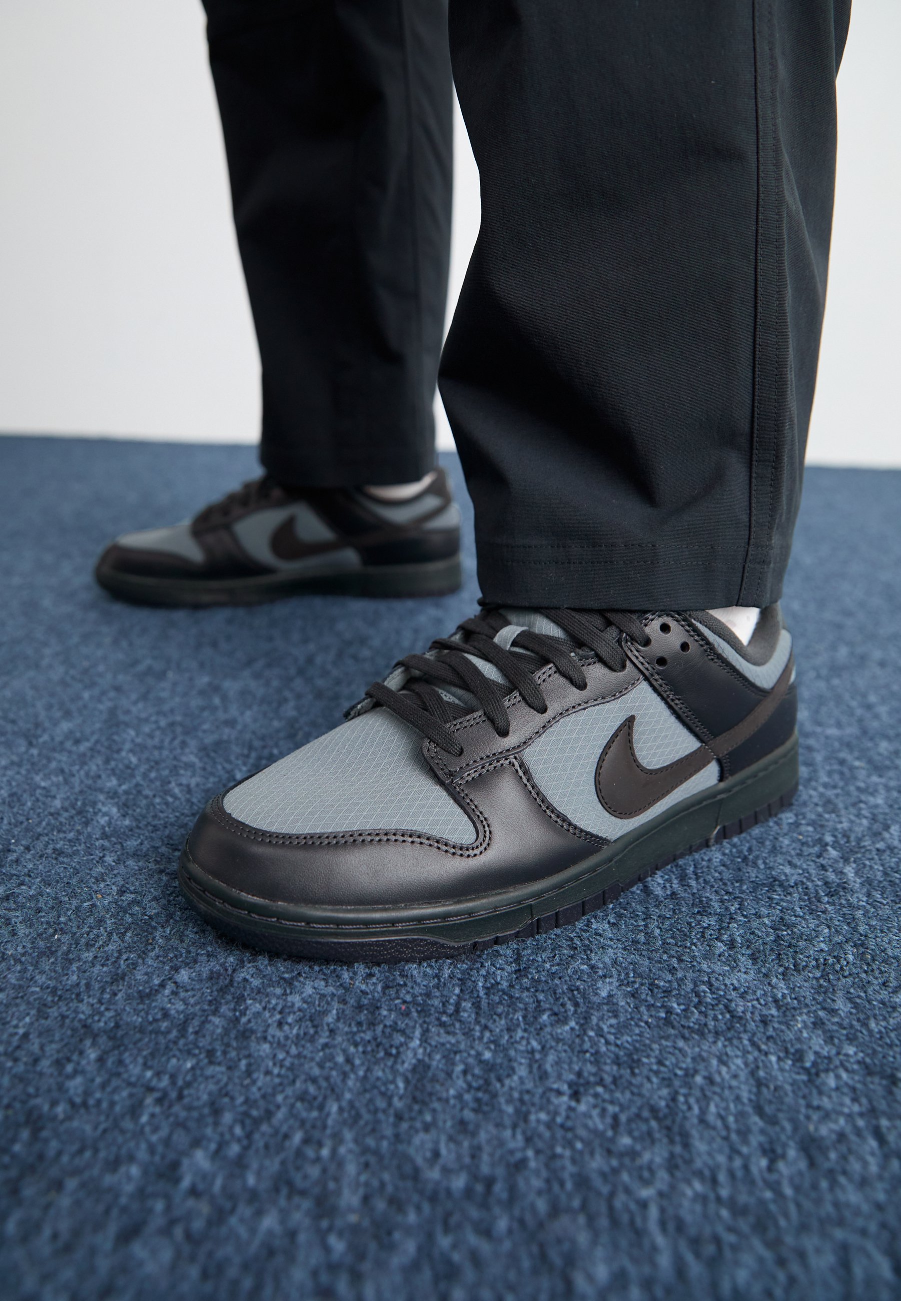 Nike Sportswear DUNK RETRO SE - Trainers - anthracite/black