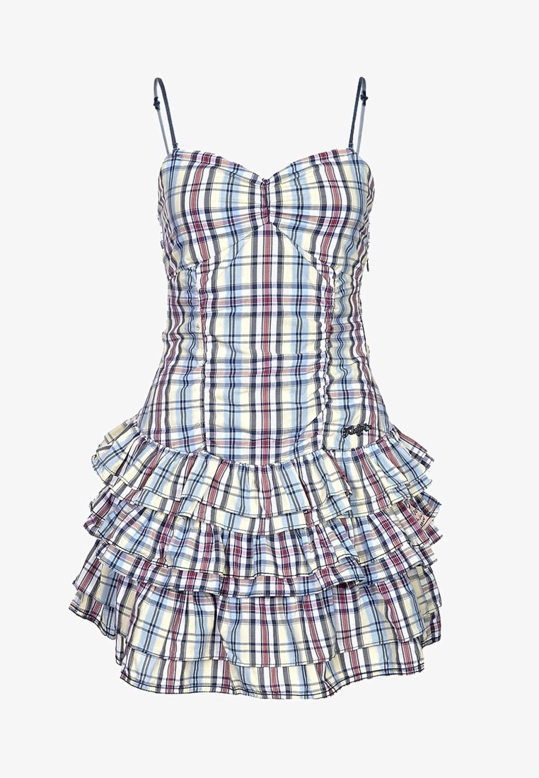 Kárované šaty v modré, červené a bílé barvě, s upnutou tělem a vrstvenou sukni s volánky, nastavitelné tenké ramínka.