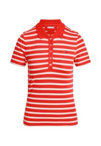 Polo a righe rosse e bianche con colletto, maniche corte e trama con bottoni. Presenta un piccolo logo sul lato sinistro del petto.