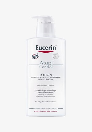 Eucerin Atopi Control Lotion in einer weißen Pumpflasche mit einem klaren Etikett, das Inhaltsstoffe und Vorteile für trockene Haut und Ekzeme detailliert.