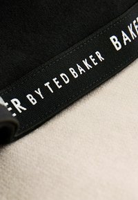 Baker by Ted Baker SET - REGULAR FIT - Huppari - stone