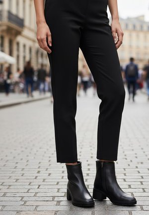 Derimod, Lage laarzen - black