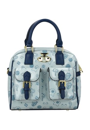 Světlomodrá kabelka s tmavě modrými uchy a kapsami na přední straně se sponami, zdobená malými hravými ikonami a zlatou ozdobou se svýma očima.