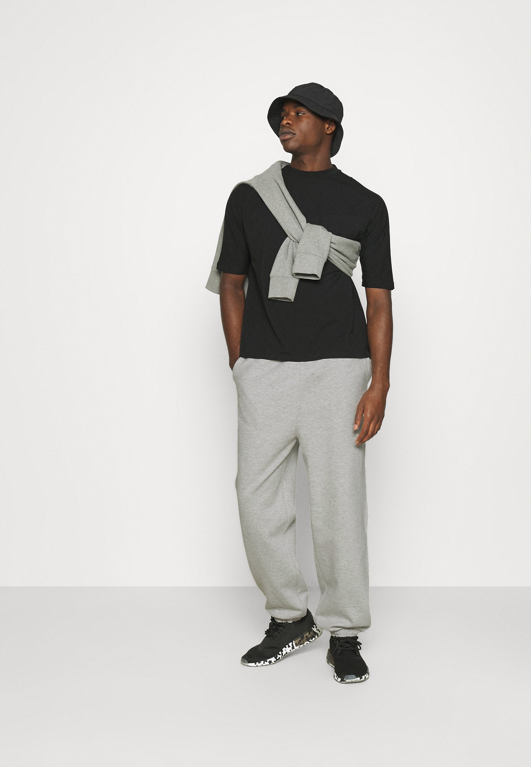 Weekday ETHAN OVERSIZED SWEATPANTS 