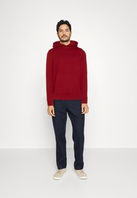 Tommy Hilfiger MONOTYPE HOODY - Felpa con cappuccio - arizona red