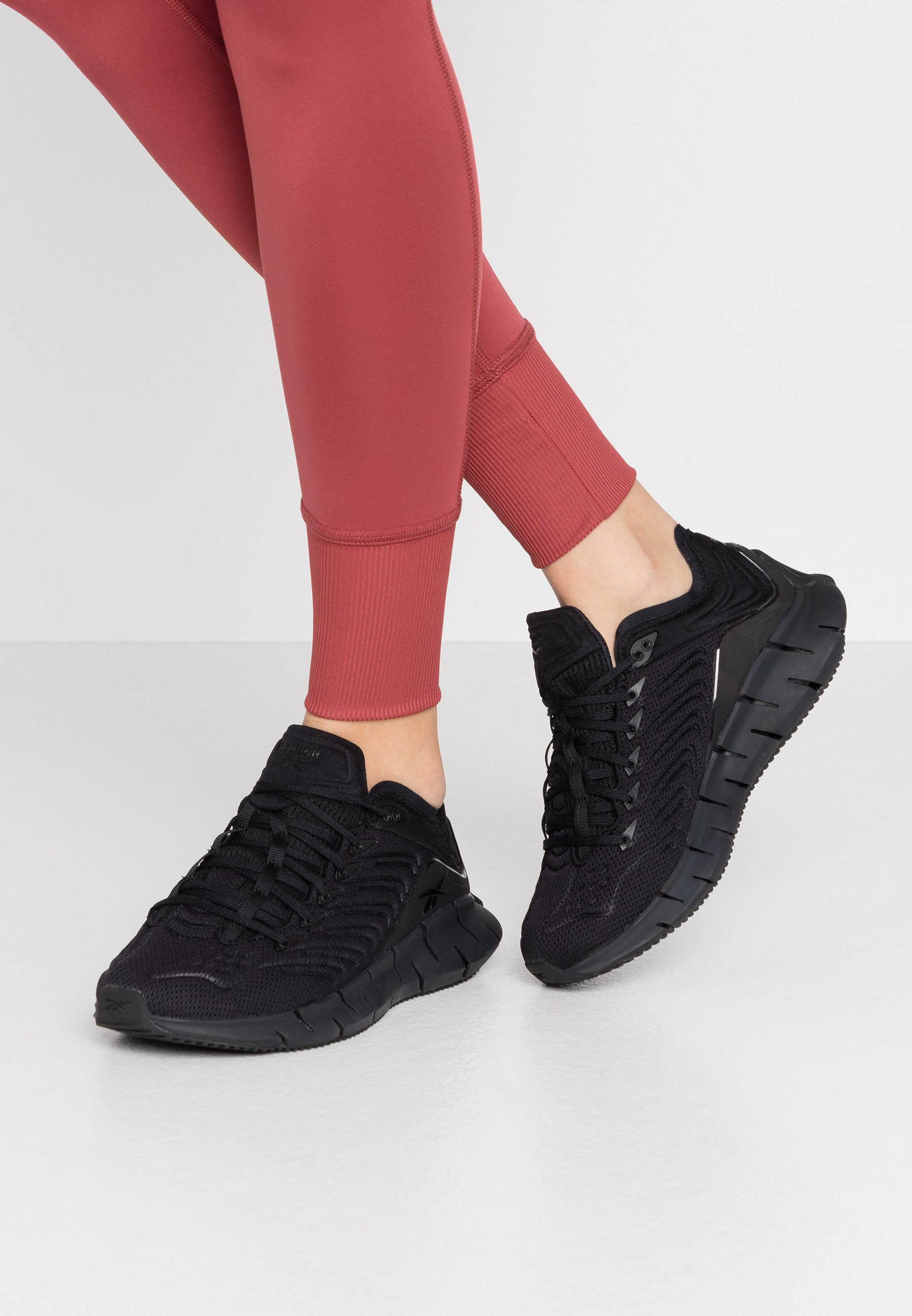 Reebok Classic ZIG KINETICA Joggesko blacktrue grey Reebok Classic ZIG KINETICA Joggesko blacksun orange