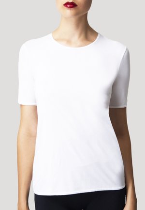Witte, aansluitende t-shirt met korte mouwen, gemaakt van gladde stof, met een klassieke ronde halslijn en subtiele rek voor comfort.