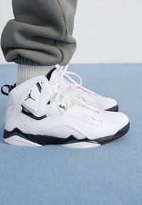 Jordan JORDAN TRUE FLIGHT biały