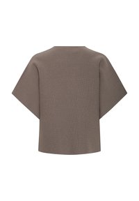 Brun stickad topp med en fyrkantig form, breda ärmar och rund halsringning. Texturen är slät och designen är minimal.