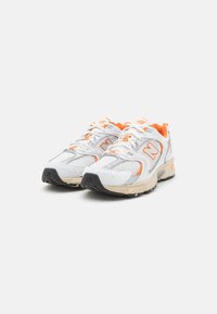 New Balance 530 UNISEX - Baskets basses - white