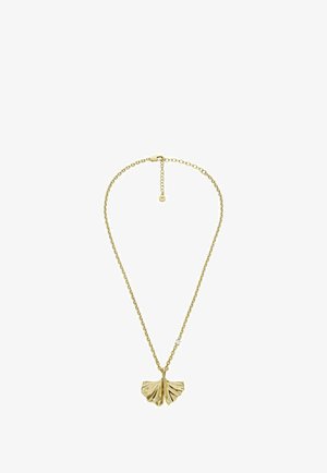 Collar de oro con una delicada cadena y un colgante en forma de hoja de ginkgo con intrincados surcos. Terminado con un pequeño detalle de acento cerca del cierre.