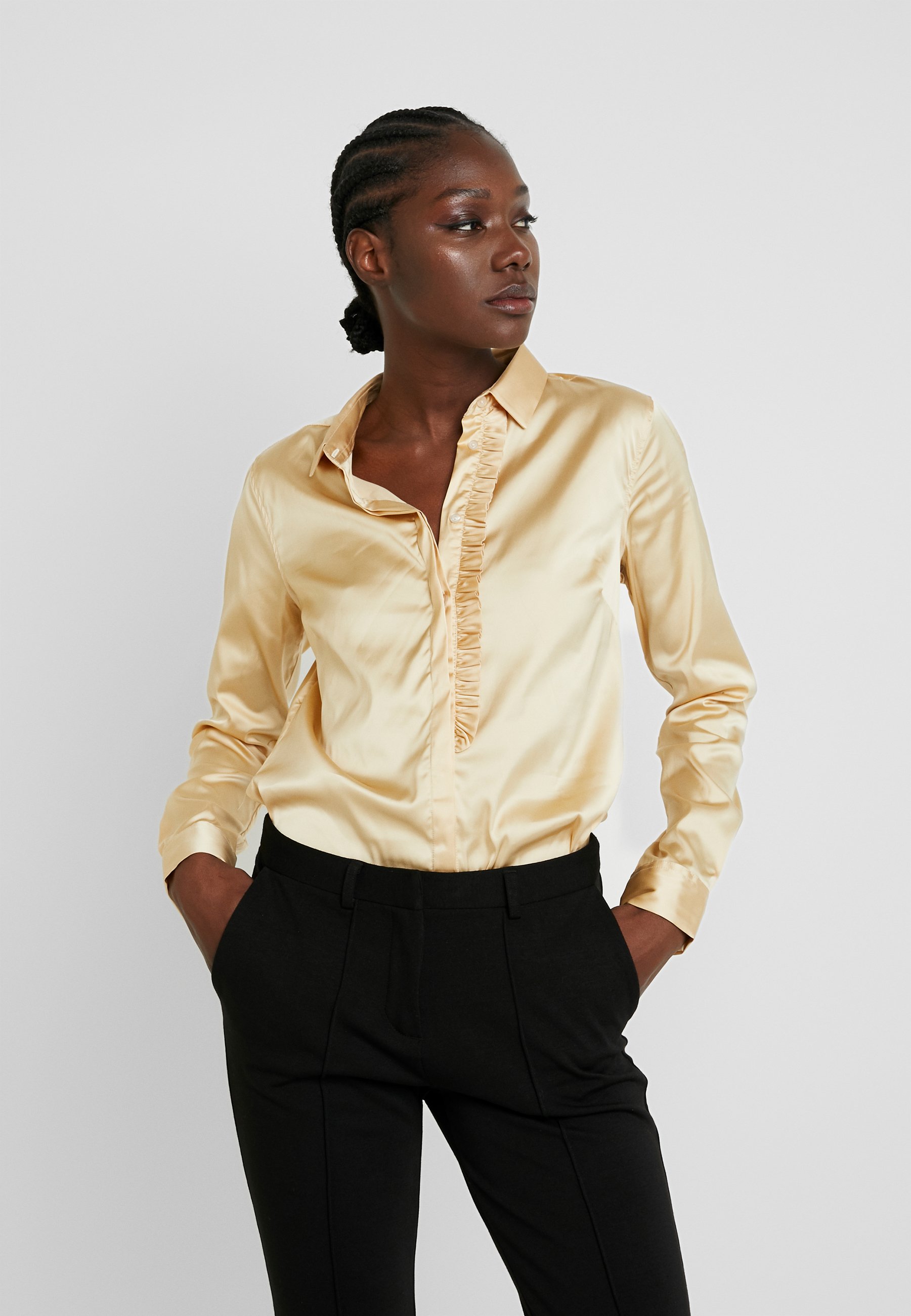 Mos Mosh TILDA FRILL SATIN Skjorte beige Zalando.no Mos Mosh TILDA FRILL SATIN Skjorte beige Zalando.no