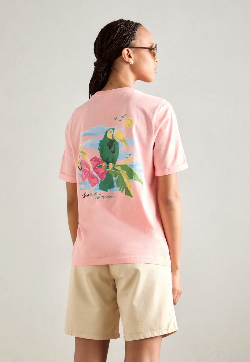 Scotch & Soda - RELAXED FIT GRAPHIC  - T-shirts med print - neon coral, Forstørre