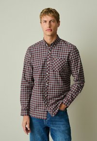 Unselected, navy red