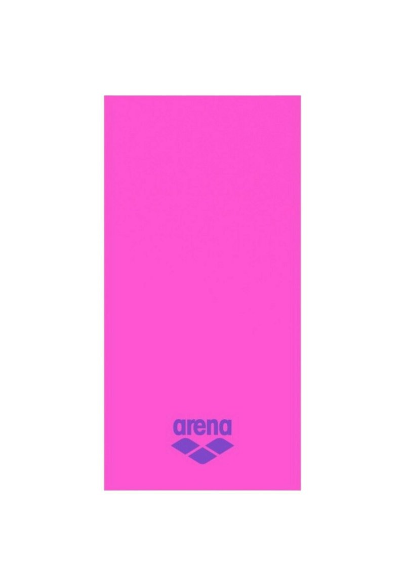 Cuffia da nuoto rosa brillante con superficie liscia; presenta il logo blu "arena" e un simbolo a forma di diamante nella parte inferiore.