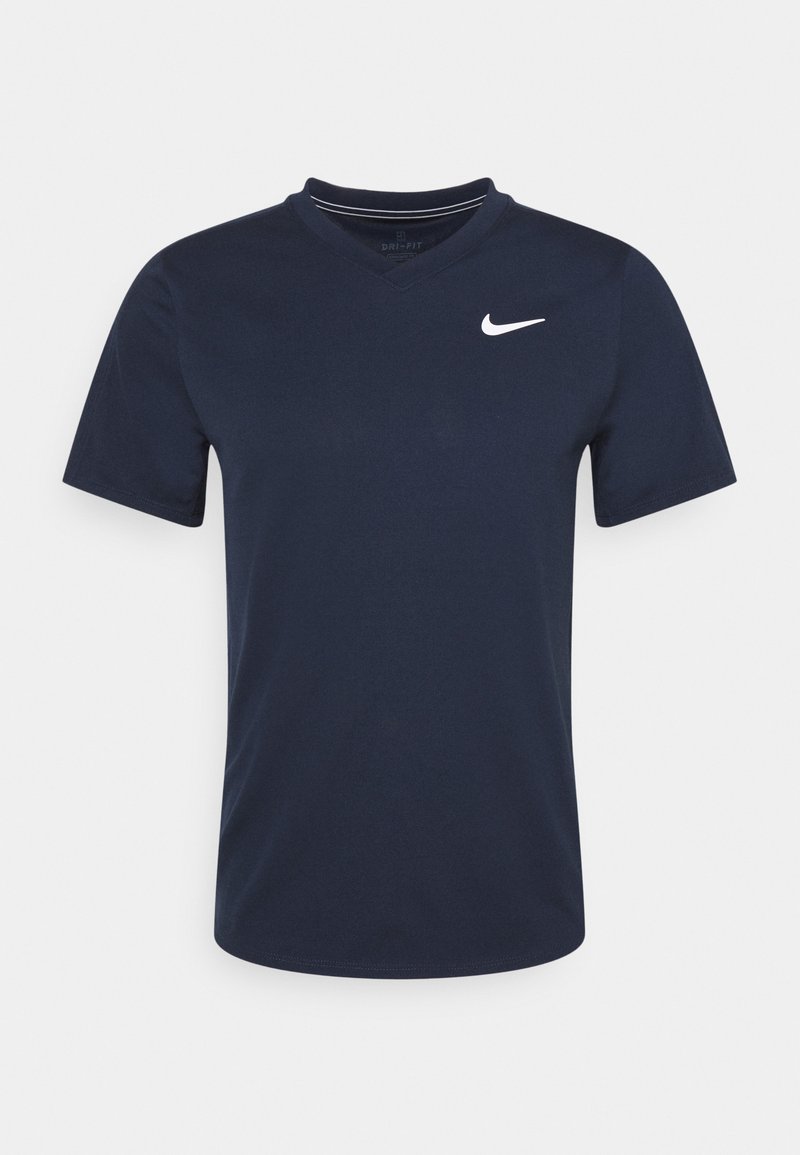 Camiseta de manga corta Dri-FIT de Nike en azul marino con escote en V y logotipo blanco de Nike en el lado izquierdo del pecho. Textura suave y tejido ligero.