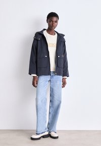 Barbour PEREZ SHOWERPROOF - Parka - dark navy/summer navy/ecru