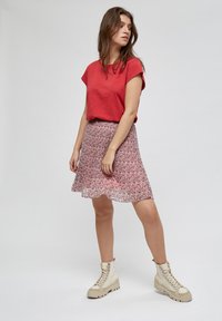 Minus MIRIKKA SHORT SKIRT - Plisirano krilo - pink flower print