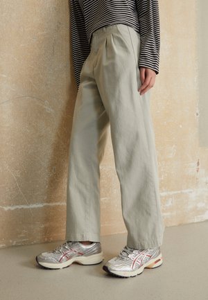 Trousers - light grey