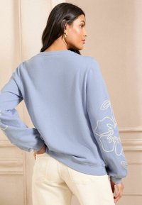 Love & Roses Sportinis megztinis - pale blue floral cornelli