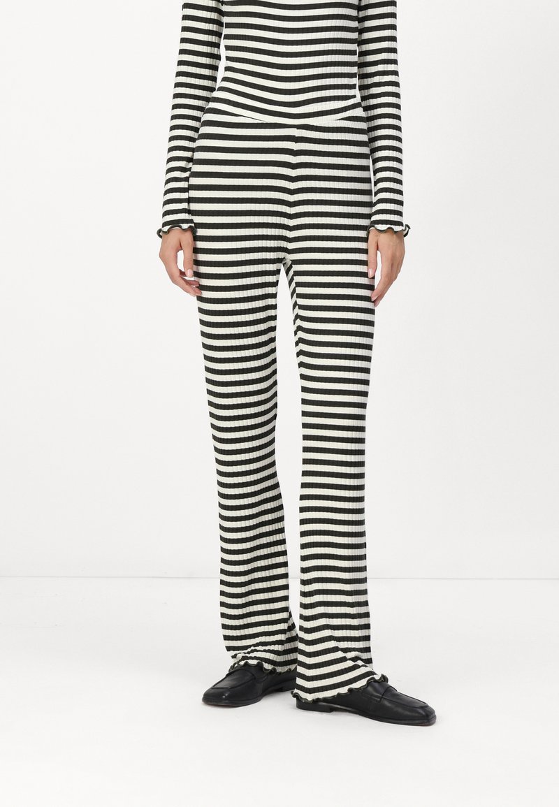 Mads Nørgaard STRIPE LONNIE PANTS - Pantalon classique - rosin/vanilla ice