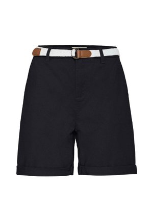 Schwarze Shorts in Kniehöhe mit umgeschlagenen Säumen und einem weißen gewebten Gürtel mit braunem Leder-Schließenakzent.